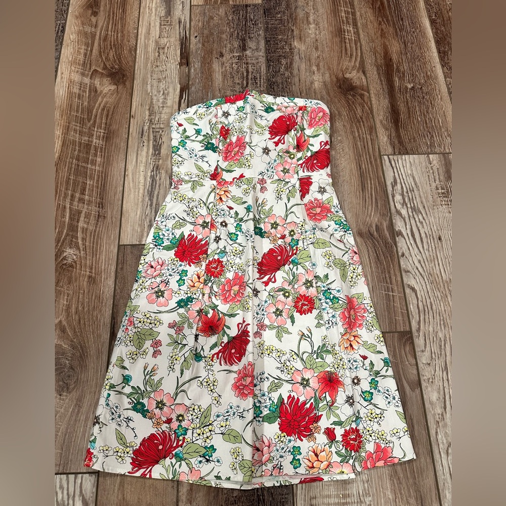 Old Navy Floral Strapless Dress - Size 2, Red and Green, Ruched Back